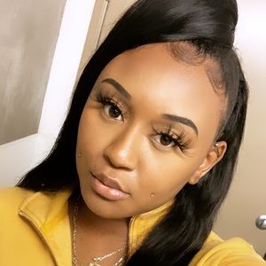 Meet your Posher, Dominique